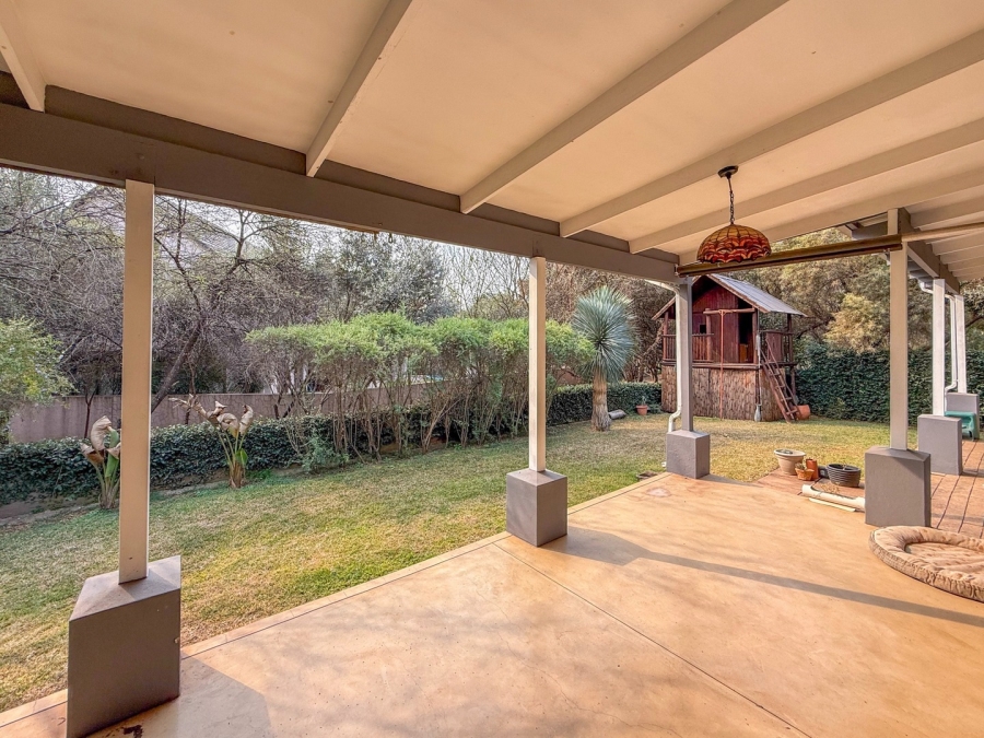 6 Bedroom Property for Sale in The Coves North West